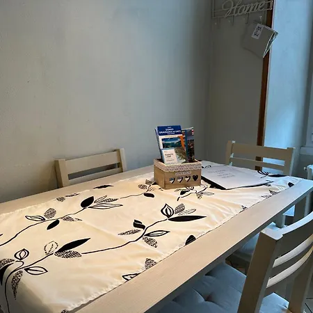 Διαμέρισμα Moni's House Gravedona